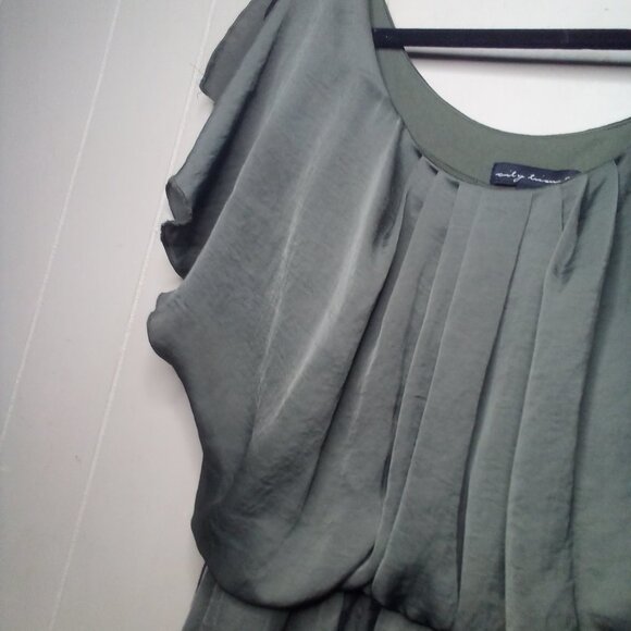 City Triangles Dress M Short Sleeve Pockets Green - Picture 8 of 15